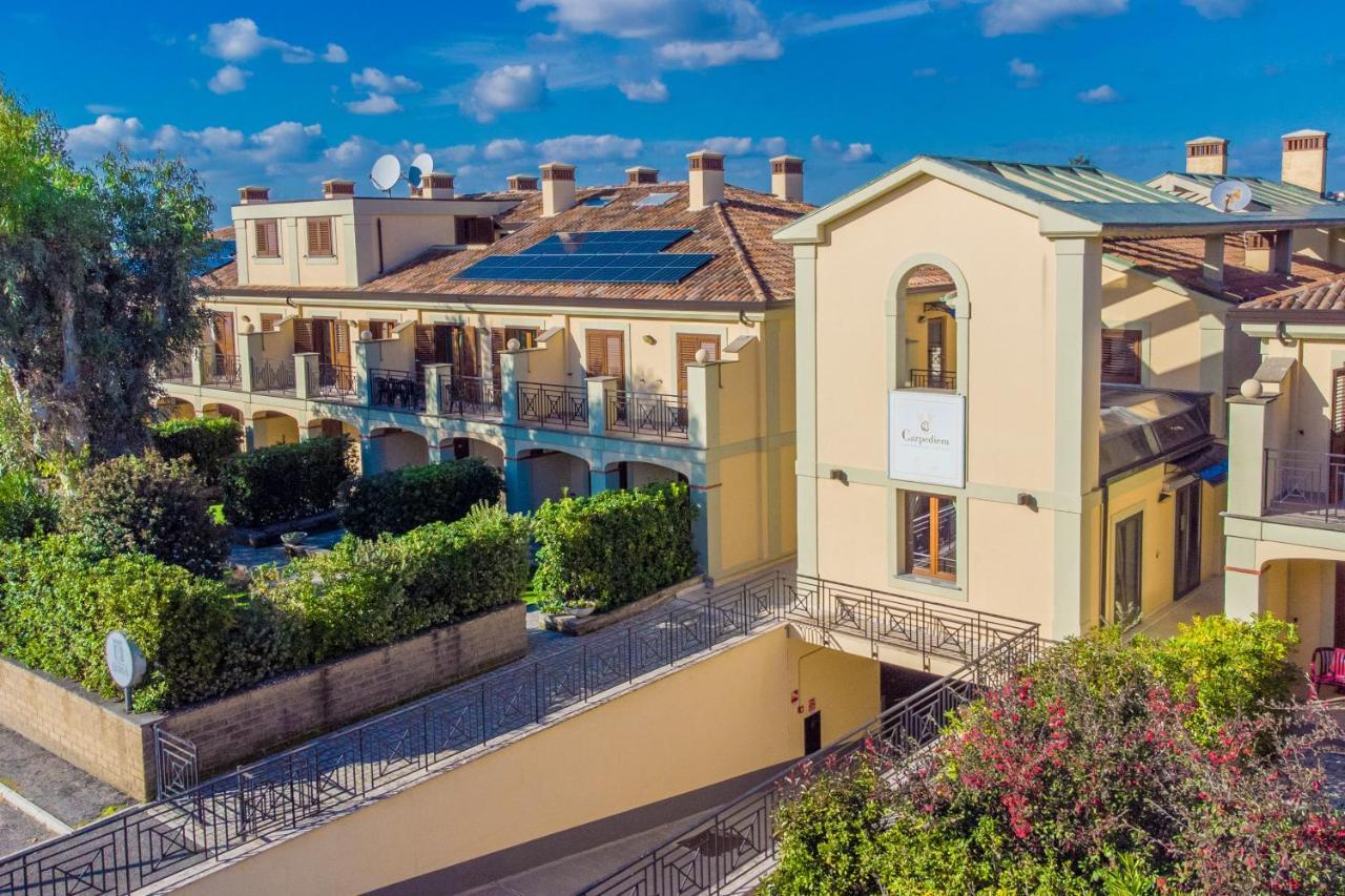Carpediem Roma Golf Club Marco Simone Екстер'єр фото